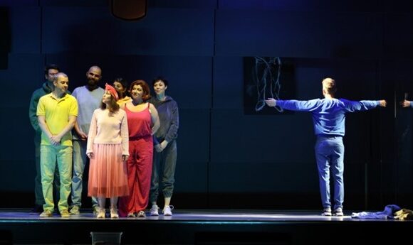 Aveți cinci minute să discutăm despre educație sexuală?